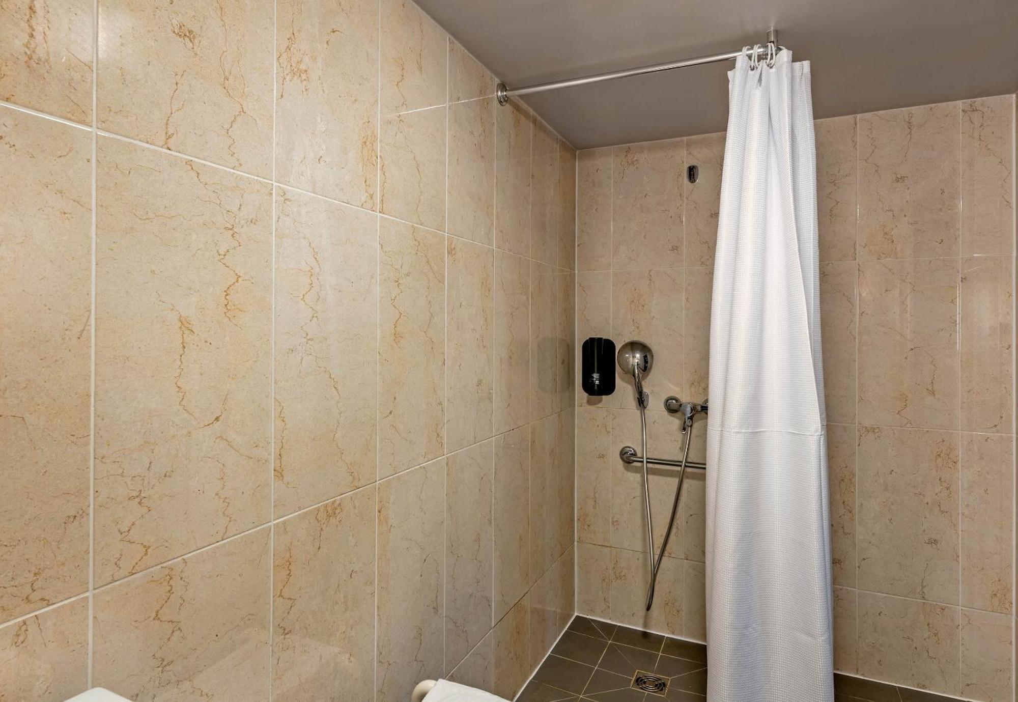 B&B Hotel Quimper Nord Douarnenez Экстерьер фото