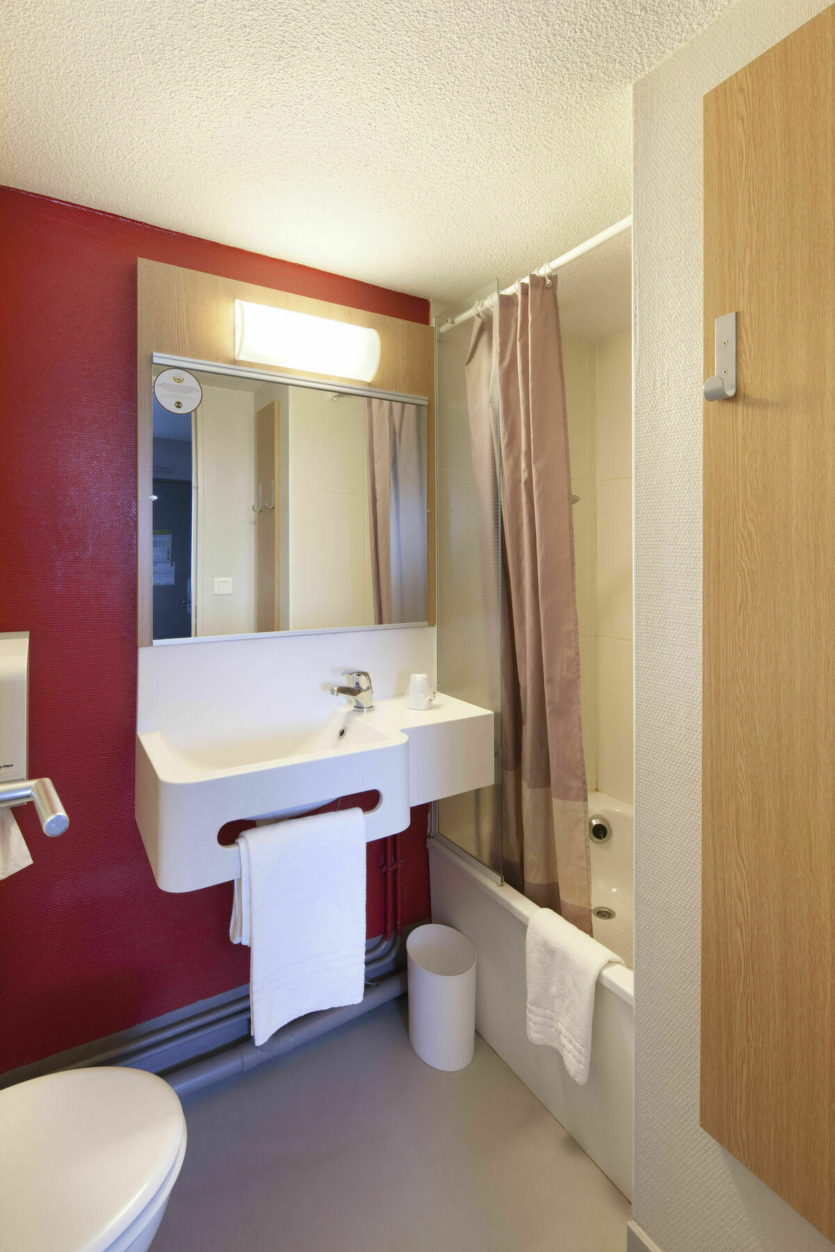 B&B Hotel Quimper Nord Douarnenez Экстерьер фото